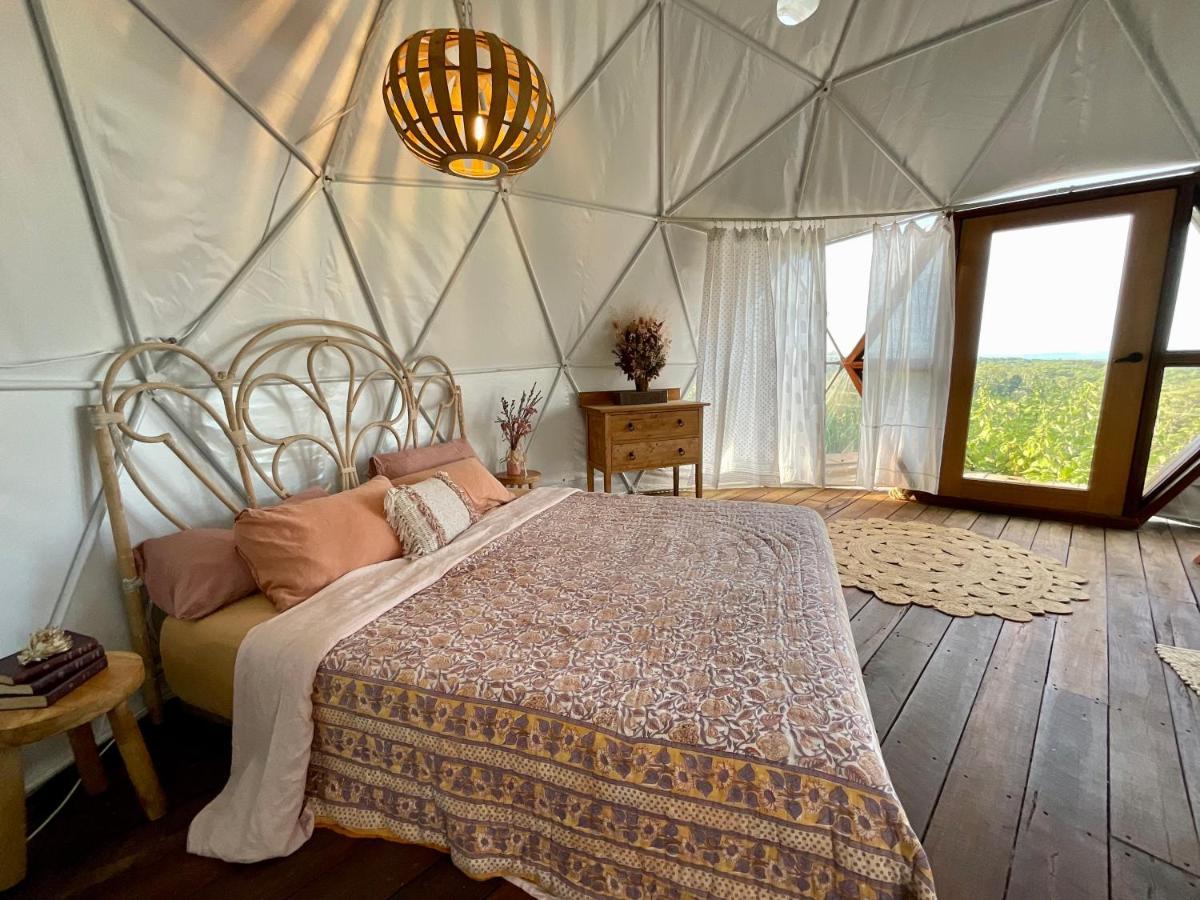 Golden Domes Hotel Cootharaba Екстериор снимка